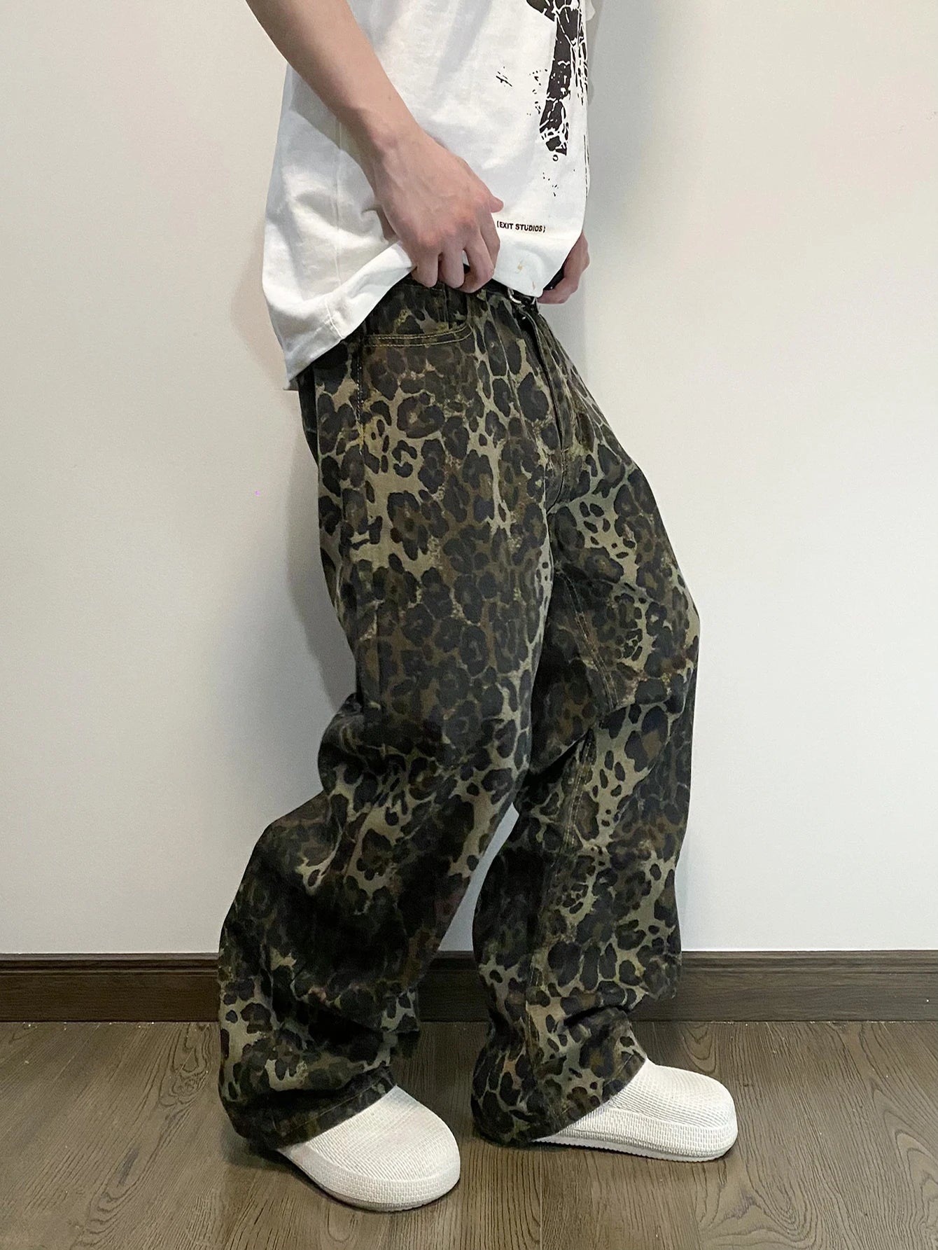 Men Vintage Leopard Print Baggy Wide Leg Jeans